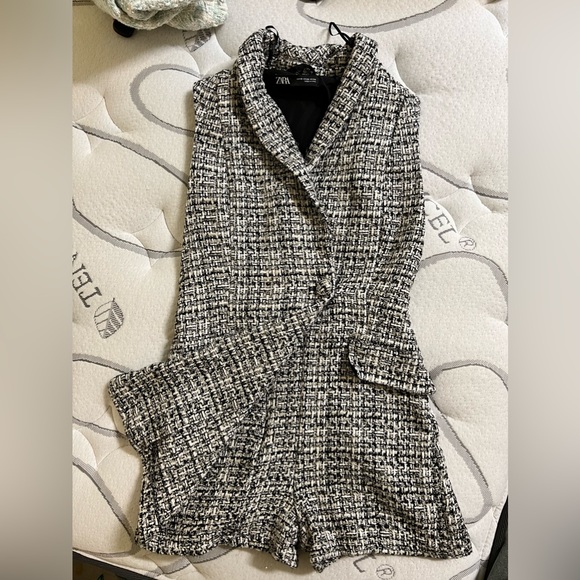 Size S or XS Asian - Picture 5 of 13